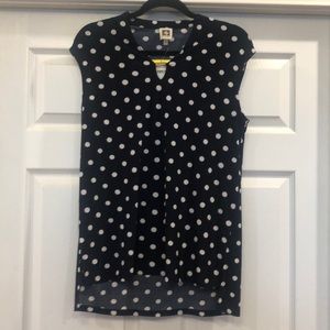 Anne Klein sleeveless blouse. Navy and White
